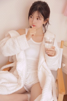 一边吃FB一边做边爱